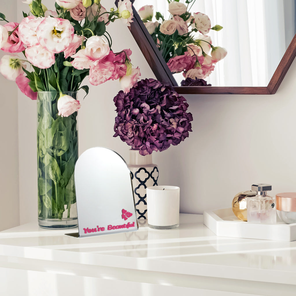 Premium Counter top Acrylic Mirror for Cosmetics Counter Display